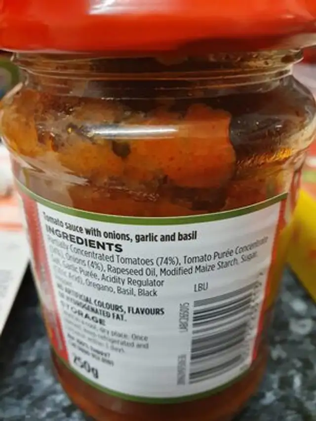Tomato and basil pizza topper ingredients label