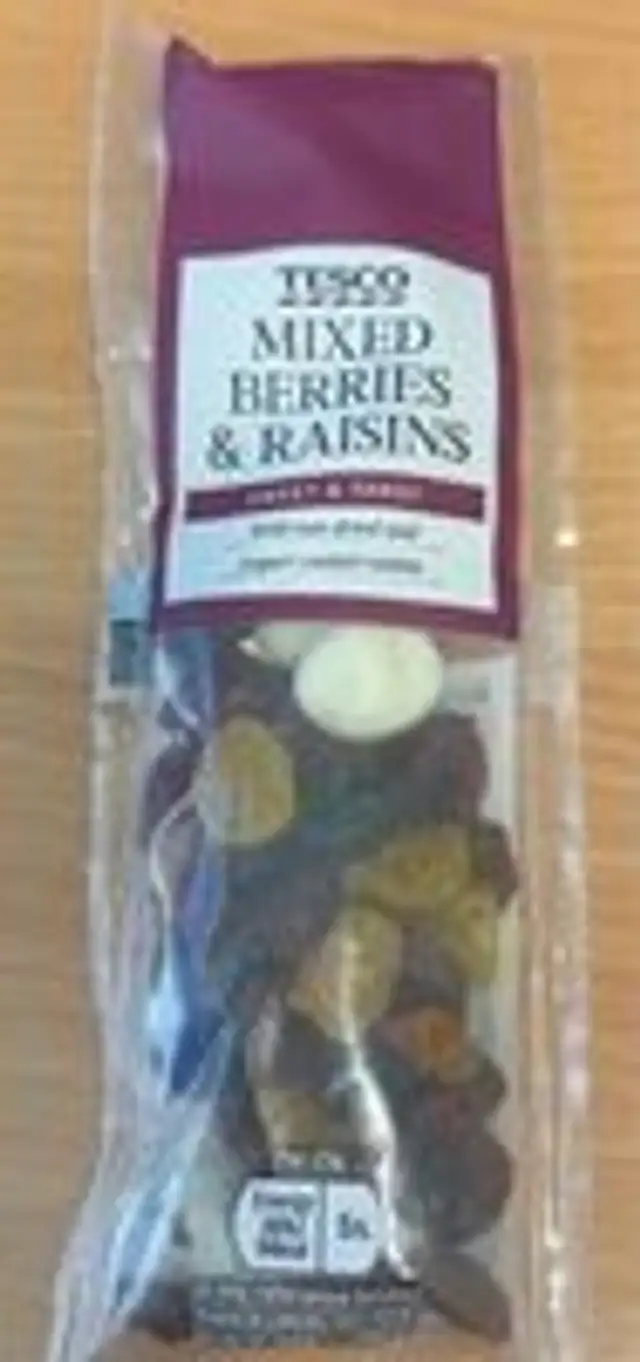 Mixed berries and raisins