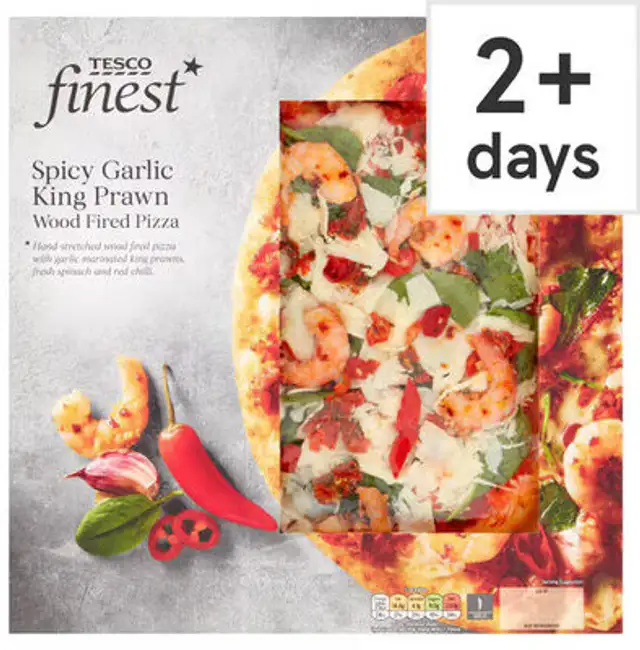 Finest spicy garlic king prawn pizza front packaging