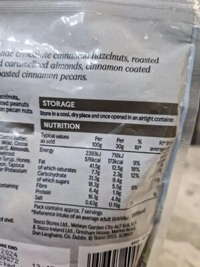 Sweet & Spiced Cinnamon Roasted Nut Selection nutrition facts table