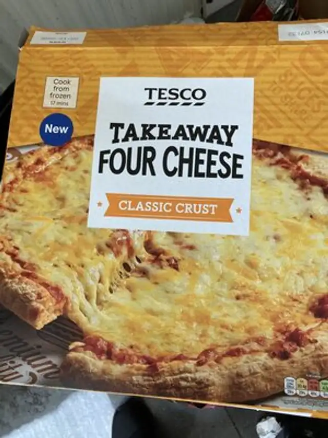 Four cheese pizza front packaging