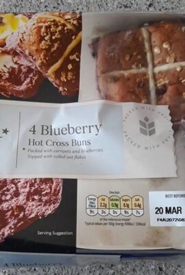 Blueberry hotcross buns