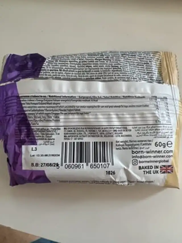 High Protein Cookie - Cookies And Cream nutrition facts table