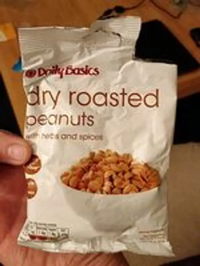 Dry roasted peanuts