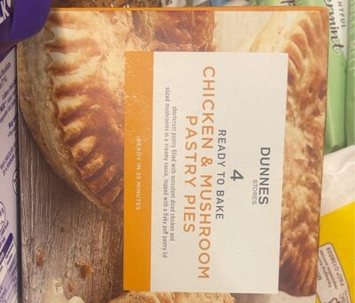 Chicken and mushroom pastry pies