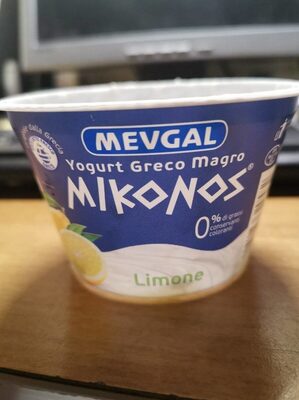 Yogurt greco magro limone front packaging