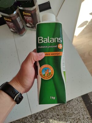 Yogurt front packaging