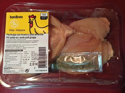 Pechuga con hueso y piel amarilla