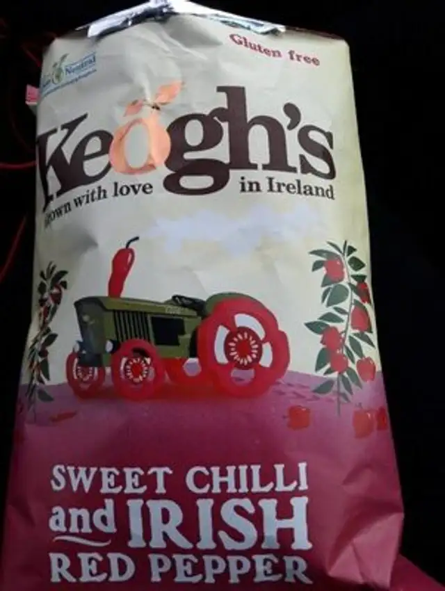 Chips de pommes de terre saveur piment et poivron rouge irlandais front packaging