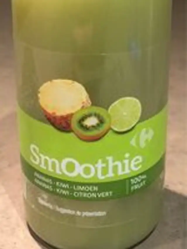 Smoothie Ananas-Kiwi-Citron vert