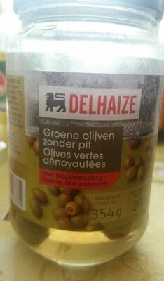 Olives vertes dénoyautées farcies aux poivrons