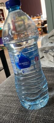 Eau minerale front packaging