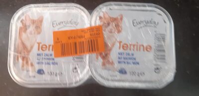 Terrine with salmon front packaging