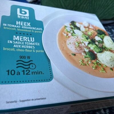 Merlu en sauce tomate