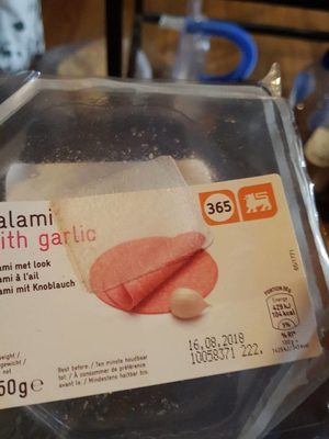 Salami à l'ail nutrition facts table