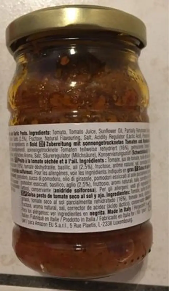 Pesto con pomodori essiccati al sole ingredients label