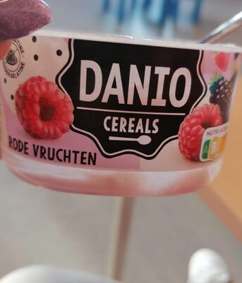 Danio cereals rode vruchten front packaging