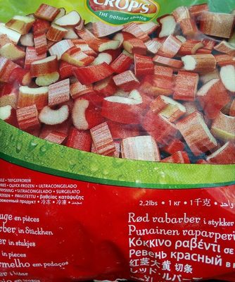 Rhubarbe rouge en pièces