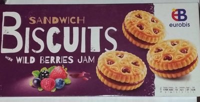 Sandwich biscuit with wild berries jam