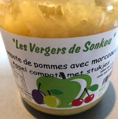 Compote de pommes avec morceaux front packaging