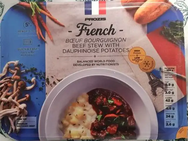 French Bœuf Bourguignong Beef Stew with Dauphinoise Potatoes front packaging