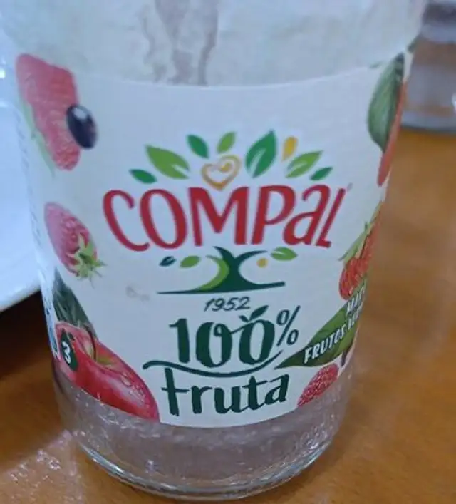 100 pourcent Fruta Maca Frutos Vermelhos front packaging