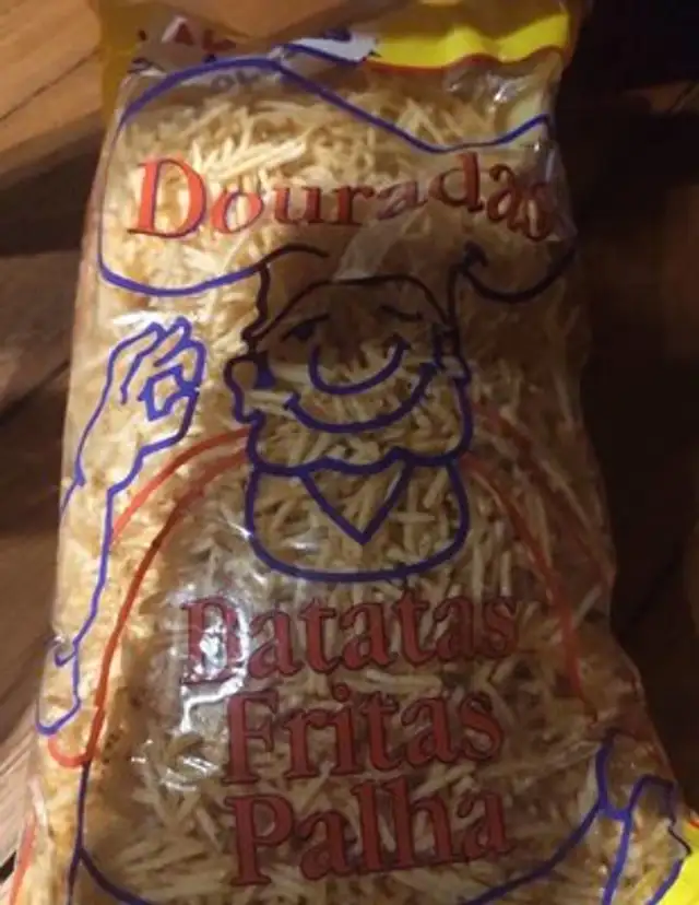 Batatas Fritas Palha front packaging