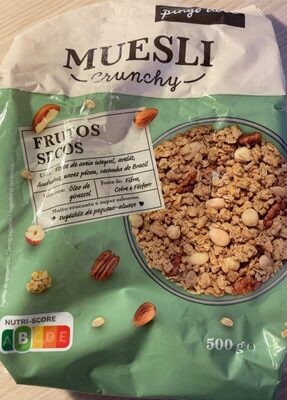 Muesli Crunchy Frutos Secos front packaging