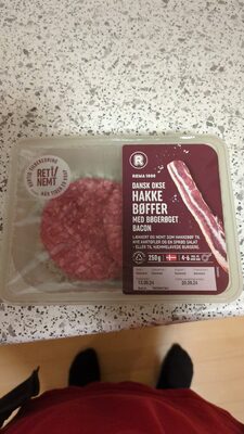 Dansk Okse Hakke Bøffer Med Bøgerøget Bacon