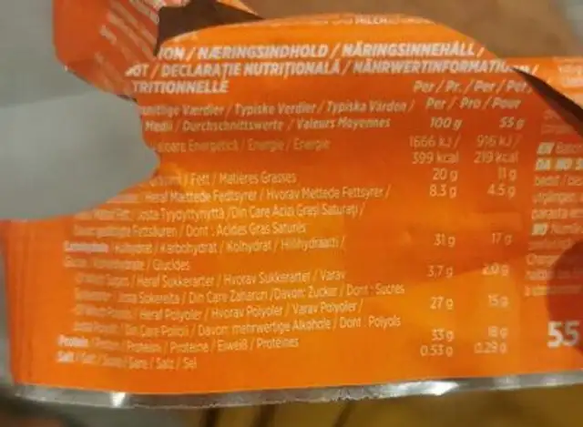 Protein Bar Chunky peanut & caramel flavour nutrition facts table