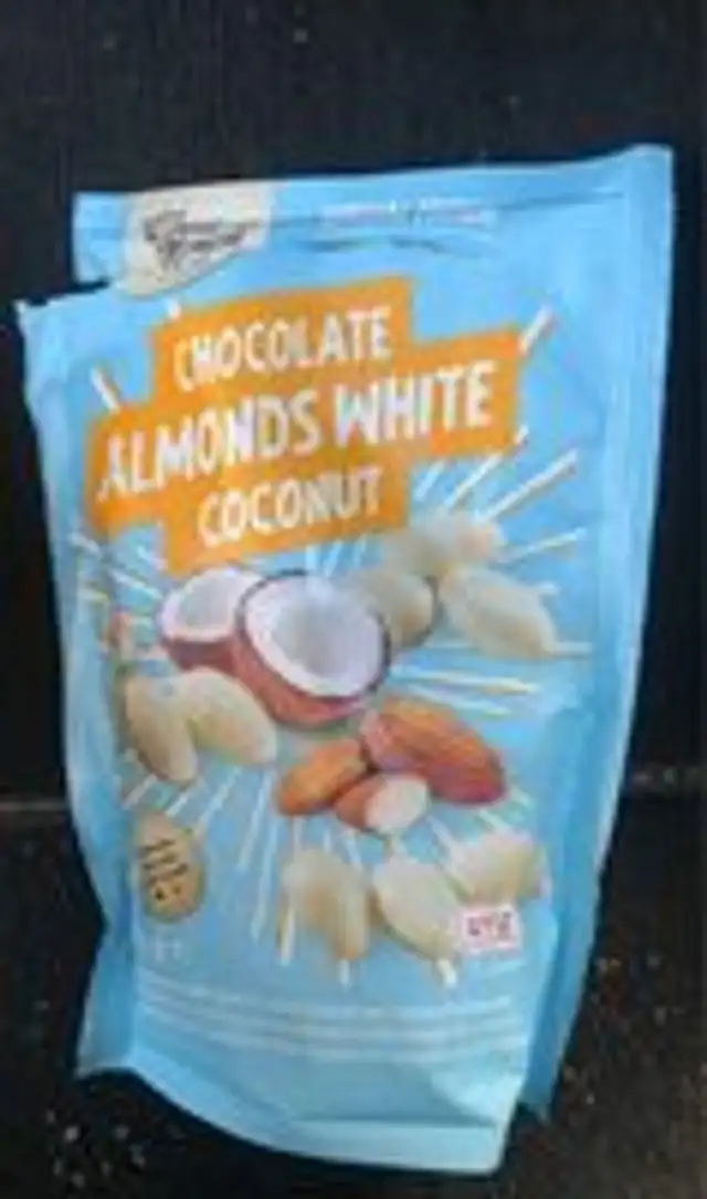 Amandes au chocolat blanc et a la coco