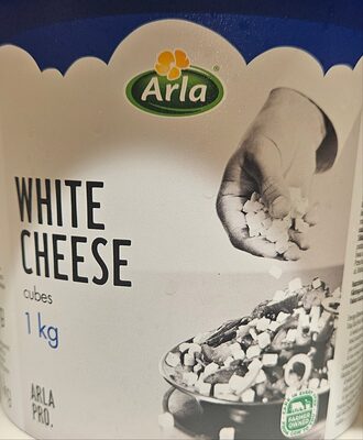 Бяло сирене на кубчета