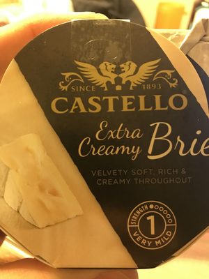 Extra creamy brie