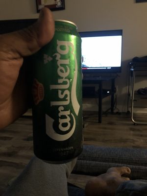 Carlsberg front packaging