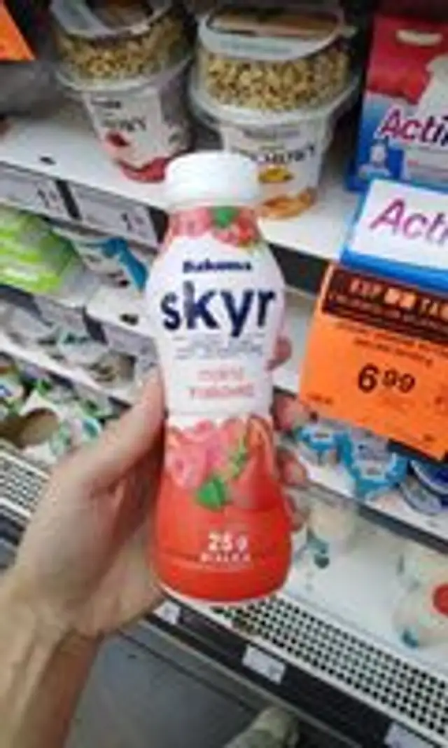 Skyr bakoma truskawka