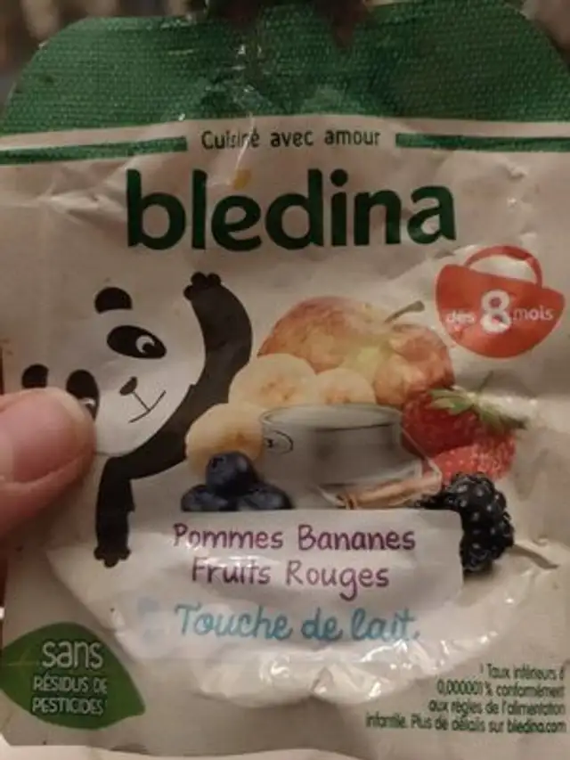 Compote pommes bananes fruit rouge rouge de lait
