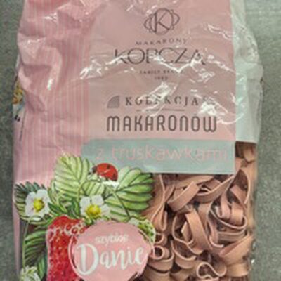 makaron z truskawkami front packaging
