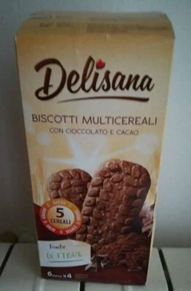 Biscotti multicereali con cioccolato e cacao