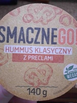 Hummus klasyczny z preclami