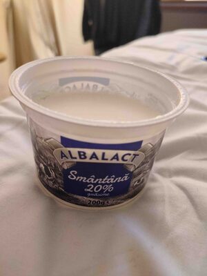albalact Smantana 20% 200 g
