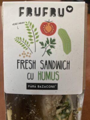 Fresh sandwich cu humus front packaging