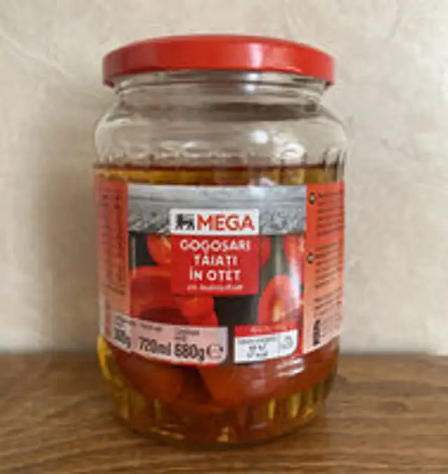 Gogoșari tăiați în oțet