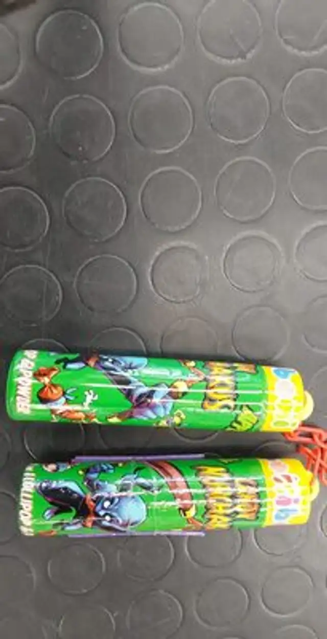 Candy nunchaku front packaging