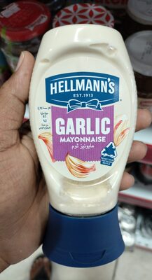 Hellmanns Garlic Mayonnaise