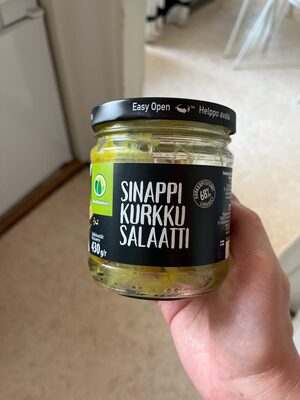 Sinappikurkkusalaatti