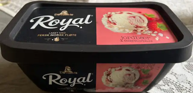 Royal jordbæris med marengsperler front packaging