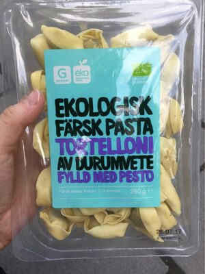 Ekologisk tortelloni fylld med pesto