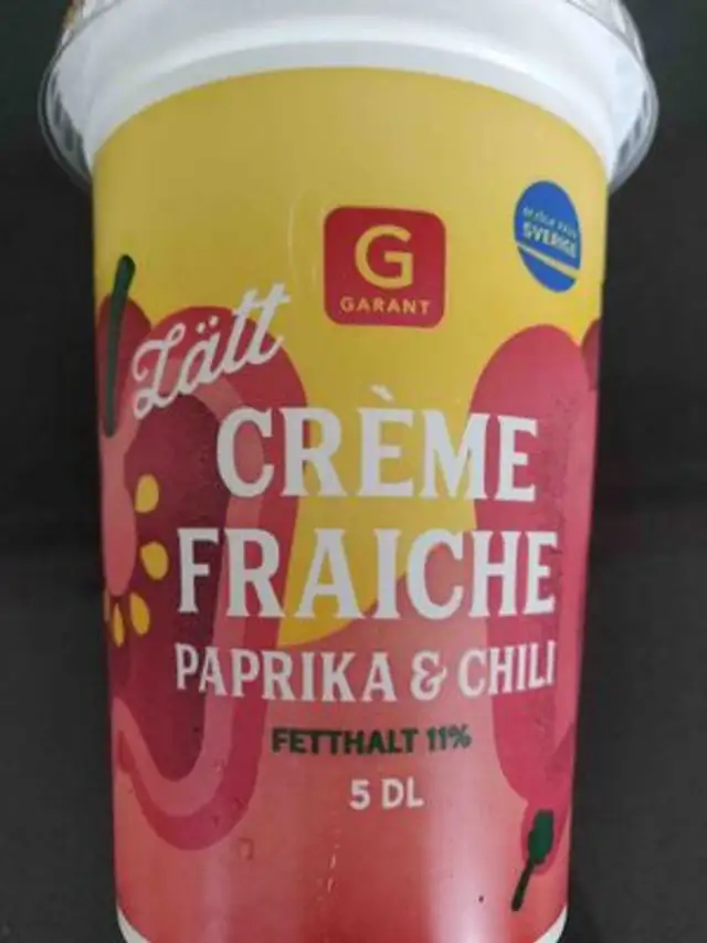 Crème fraiche paprika & chili front packaging