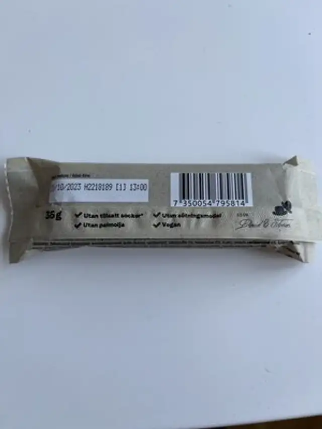 NUTBAR, Sea salt chocolate almond peanut front packaging