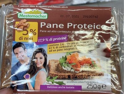 Pane proteico noci